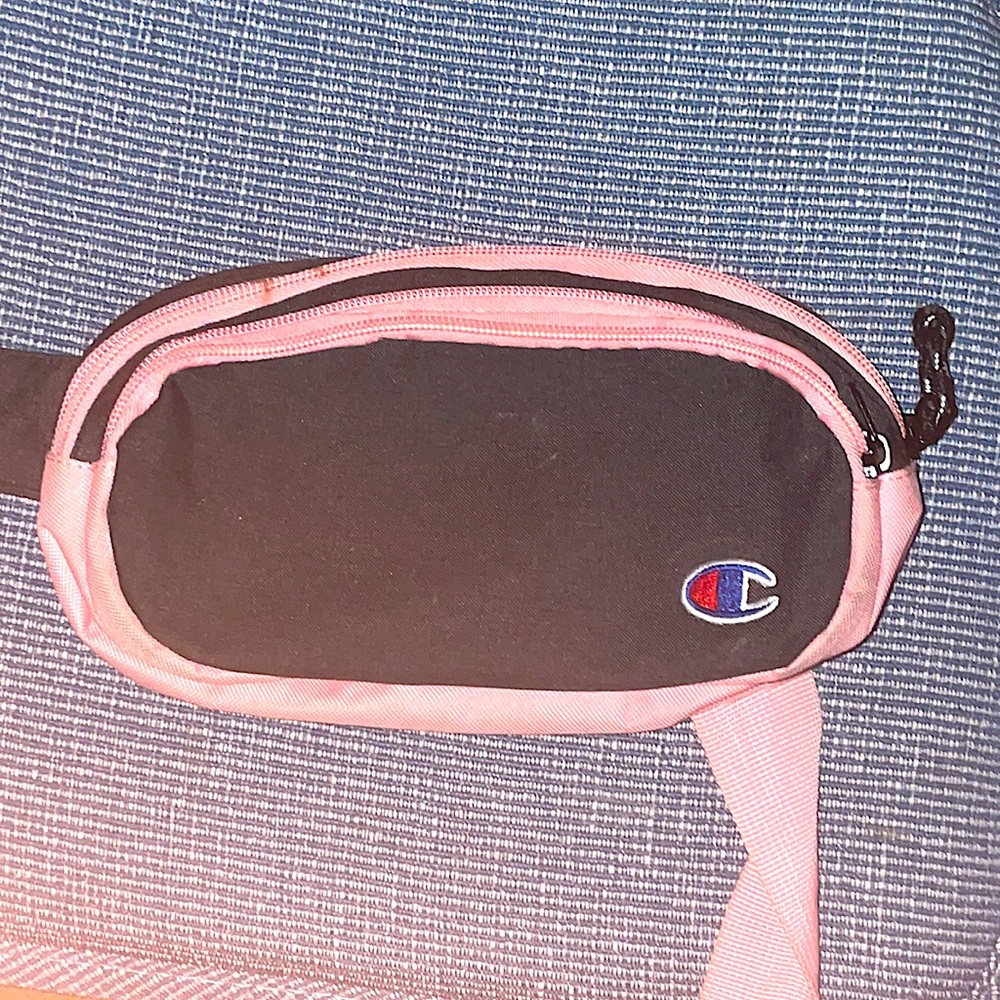 I will be selling a champion Fannypack that is pink and black it is really nice